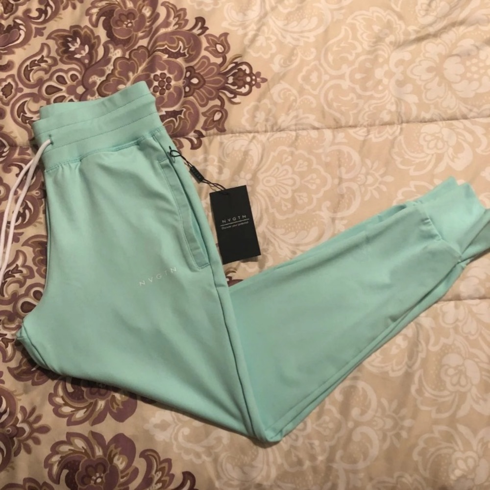 NVGTN LEGGINGS SIZE SMALL